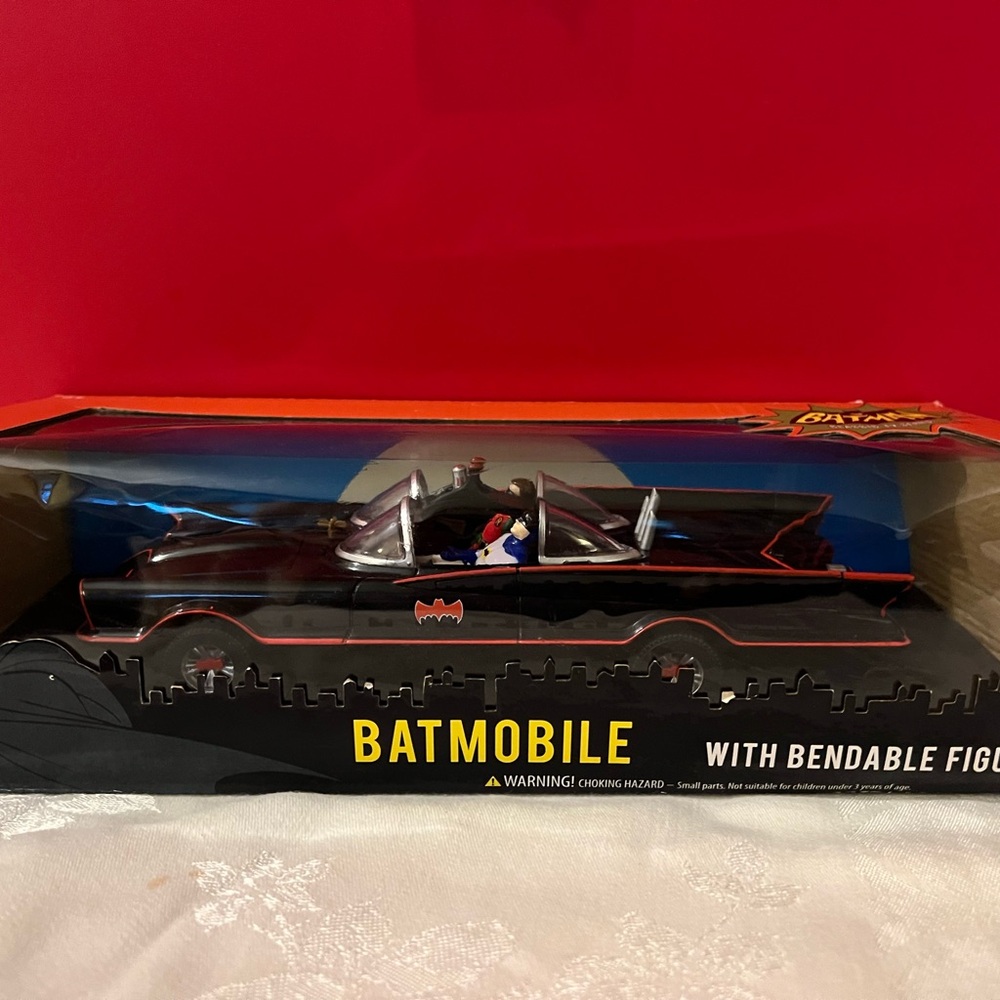 Black Batmobile with Bendable Figure